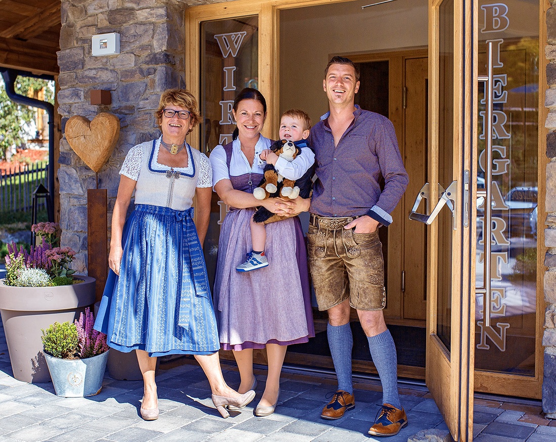 Wirtshaus Liebe Heimat – Biergarten im Sommer, heimelige Stuben im Winter