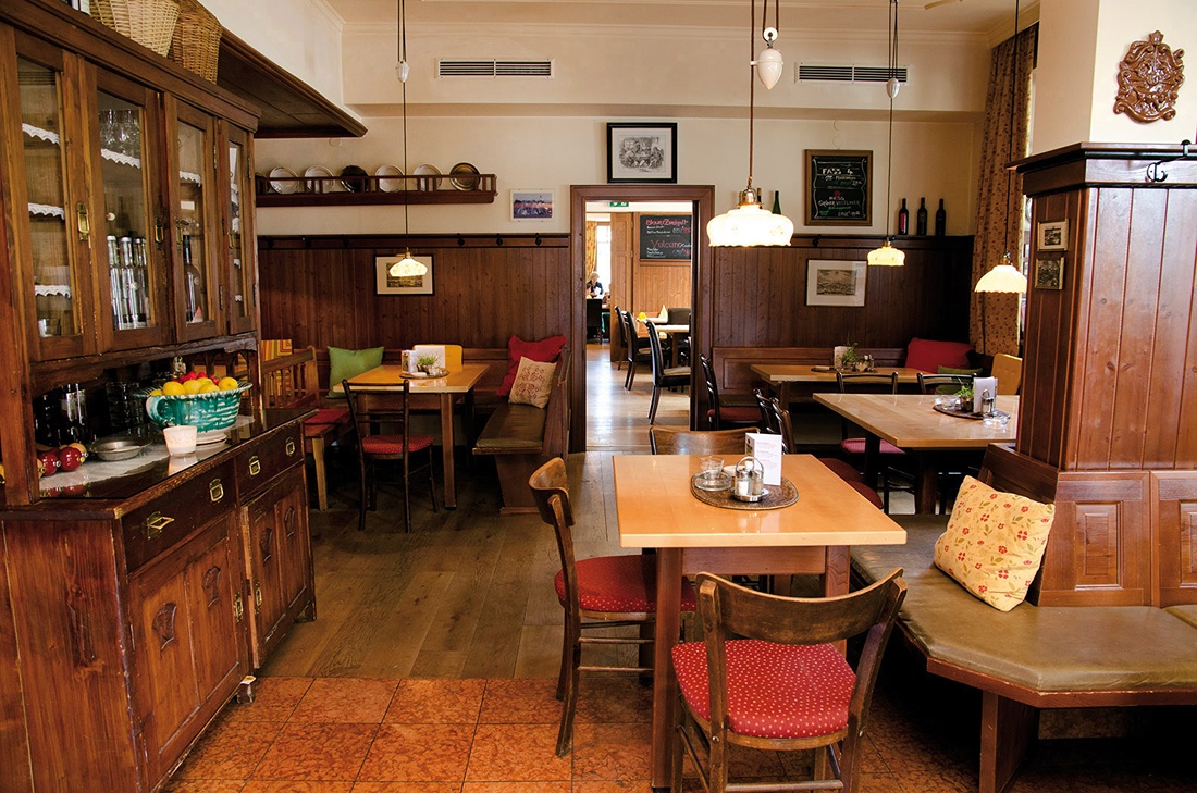 Gasthof König – Gemütlichkeit in wunderschöner Holzstube