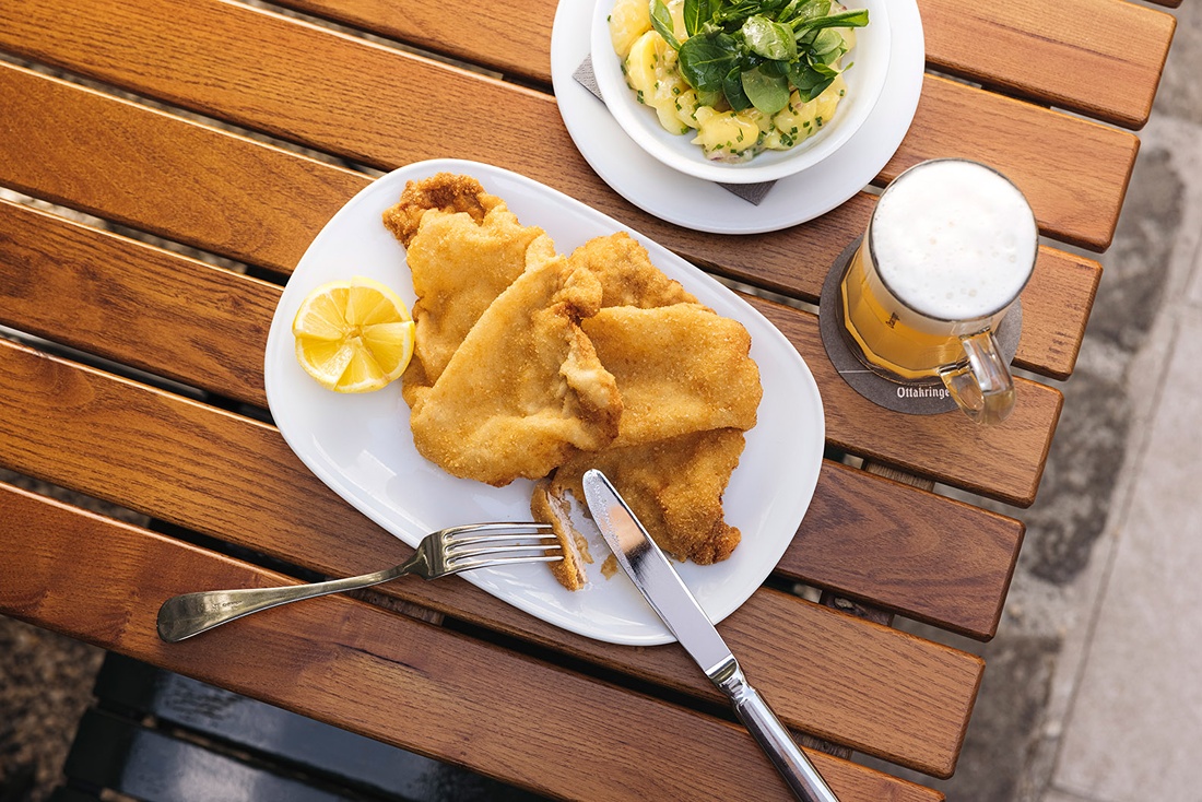 Figls in Grinzing – kulinarischer Nahversorger mit schönem Garten